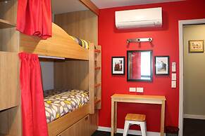 Adventure Q2 Hostel