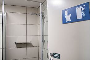 Adventure Q2 Hostel