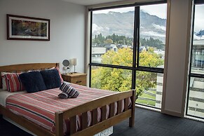 Adventure Q2 Hostel