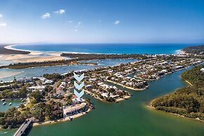 Pisces Apartments
