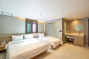 Bonathree Hotel