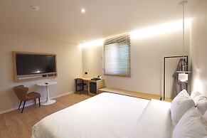 Bonathree Hotel