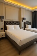 Loft Airport Hotel