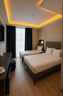 Loft Airport Hotel