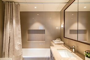 Lux BnB Boulevard Point Tower I Downtown Views