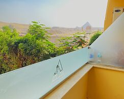 Seven Pyramids Inn