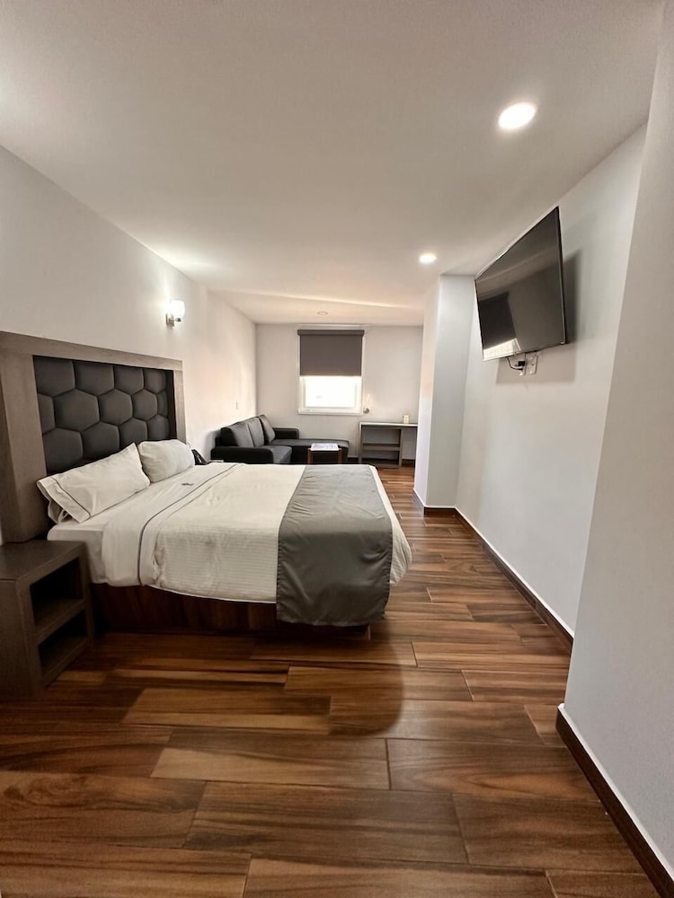 Hotel Bugari Aeropuerto Guadalajara