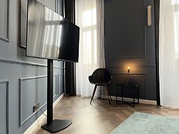 Rumor Rooms