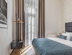 VN48 Suites by Adrez Living