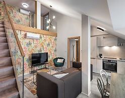 VN48 Suites by Adrez Living