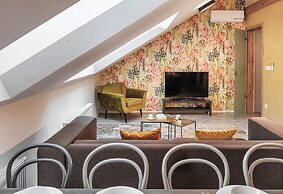 VN48 Suites by Adrez Living
