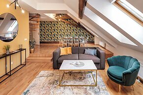 VN48 Suites by Adrez Living