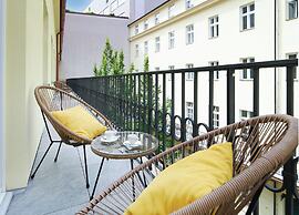 VN48 Suites by Adrez Living