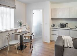 VN48 Suites by Adrez Living