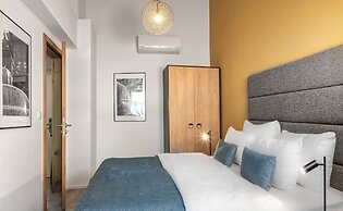 VN48 Suites by Adrez Living
