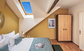 VN48 Suites by Adrez Living