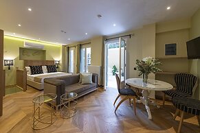Ipelhome Plaka Boutique Apartments