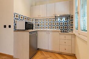 Ipelhome Plaka Boutique Apartments