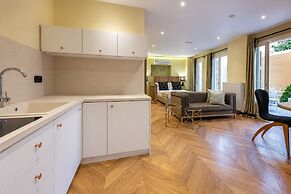 Ipelhome Plaka Boutique Apartments