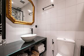 Ipelhome Plaka Boutique Apartments