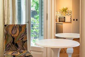 Ipelhome Plaka Boutique Apartments