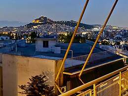 Charming Renovating Mets Apartment Athina