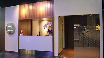 M World Hotel
