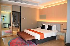 M World Hotel