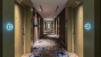 M World Hotel