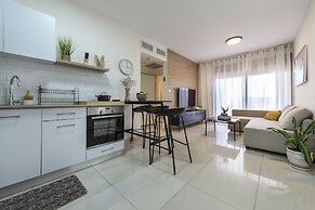 Melony Apartment