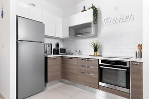 Melony Apartment