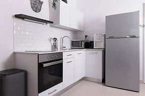 Melony Apartment