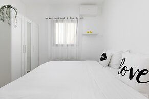 Melony Apartment