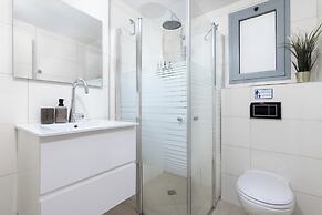 Melony Apartment