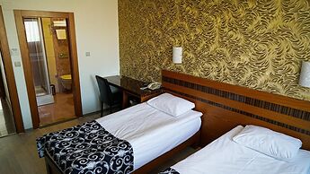 Atlas Hotel