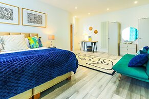 Beachcliff Hotel and Apartments