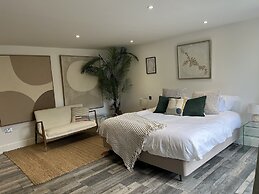 Beachcliff Hotel and Apartments