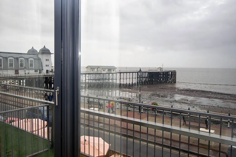 Beachcliff Hotel and Apartments