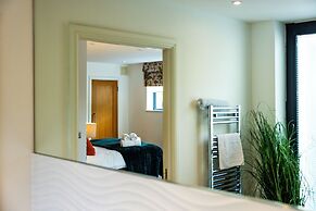 Beachcliff Hotel and Apartments
