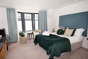 Beachcliff Hotel and Apartments
