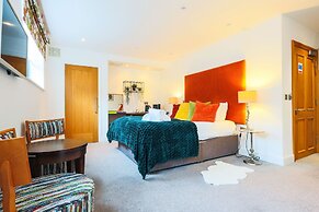 Beachcliff Hotel and Apartments