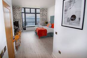 Beachcliff Hotel and Apartments
