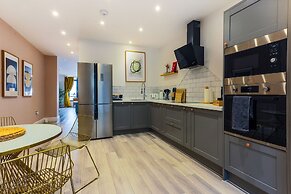 Beachcliff Hotel and Apartments