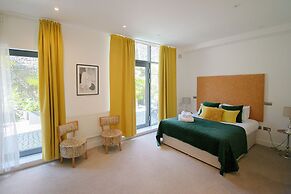 Beachcliff Hotel and Apartments