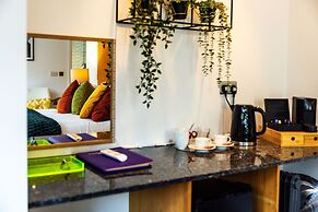 Beachcliff Hotel and Apartments