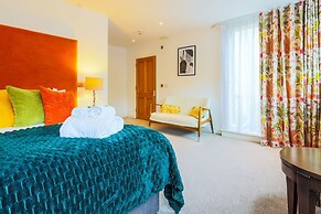Beachcliff Hotel and Apartments