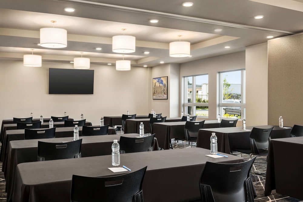 Microtel Inn & Suites Montreal Airport - Dorval QC