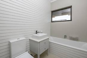 Villa Rentals 14309
