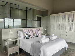 Villa Rentals 14309