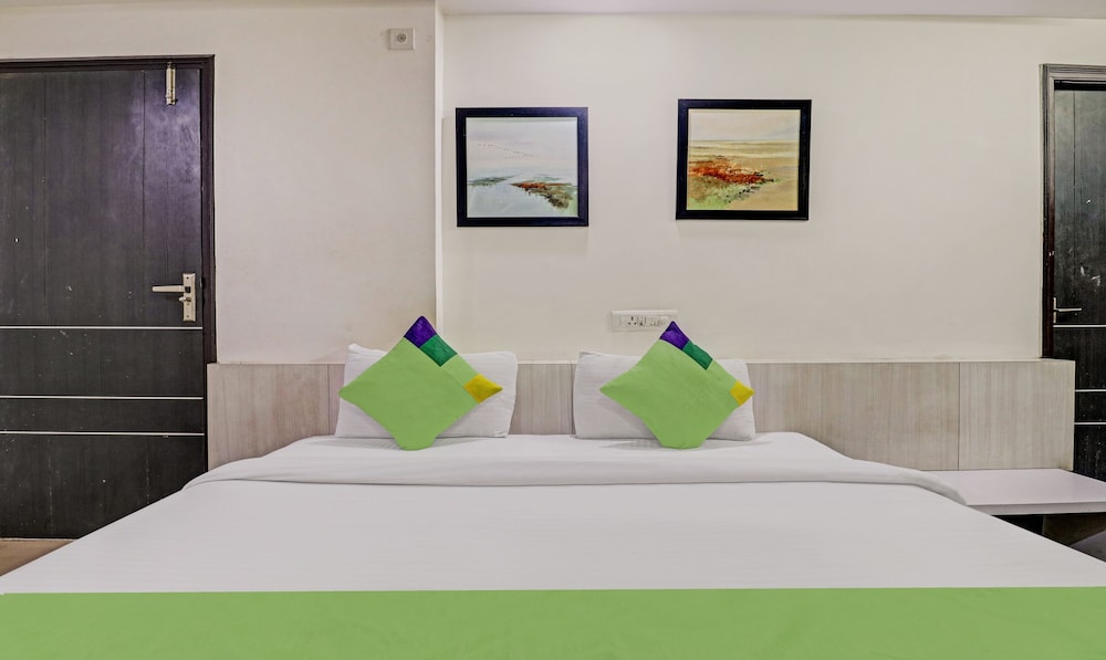 Treebo Mohit Regency